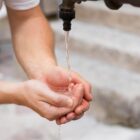 Tata Cara Wudhu yang Benar Menurut Hukum Islam