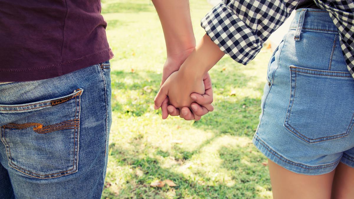 Arti Mimpi Berpacaran, Pertanda Hubungan Baru atau Hanya Simbol Batin?