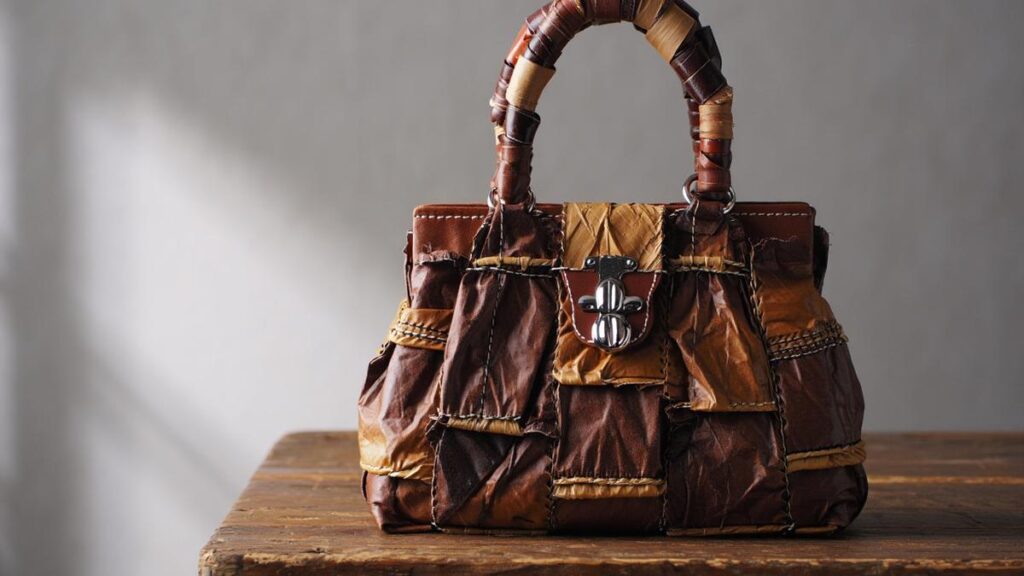 Cara Membuat Tas dari Bungkus Kopi yang Hasilnya Terlihat Seperti Produk Branded