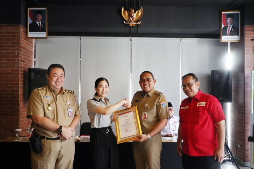 MNC Peduli Salurkan Donasi Rp50 Juta ke PMI Jakarta Pusat