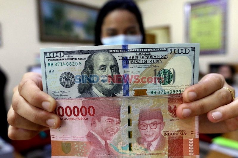 Rupiah Sentuh Rekor Terlemah Sejak Mei 2025, Sepekan Ambles 1,38%
