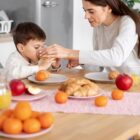 5 Cara Menjaga Kesehatan Tubuh agar Nggak Mudah Sakit, Tunda Penuaan dari Dalam