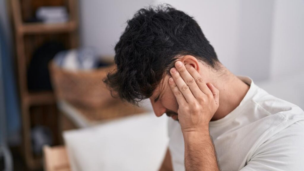 Cara Menghilangkan Telinga Bindeng saat Flu, Jangan Lakukan Hal Ini Kalau Enggak Mau Makin Parah