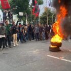 Demo BEM UI Bawa 8 Tuntutan Satu Tahun Pemerintahan Prabowo, Desak Delpedro Dibebaskan