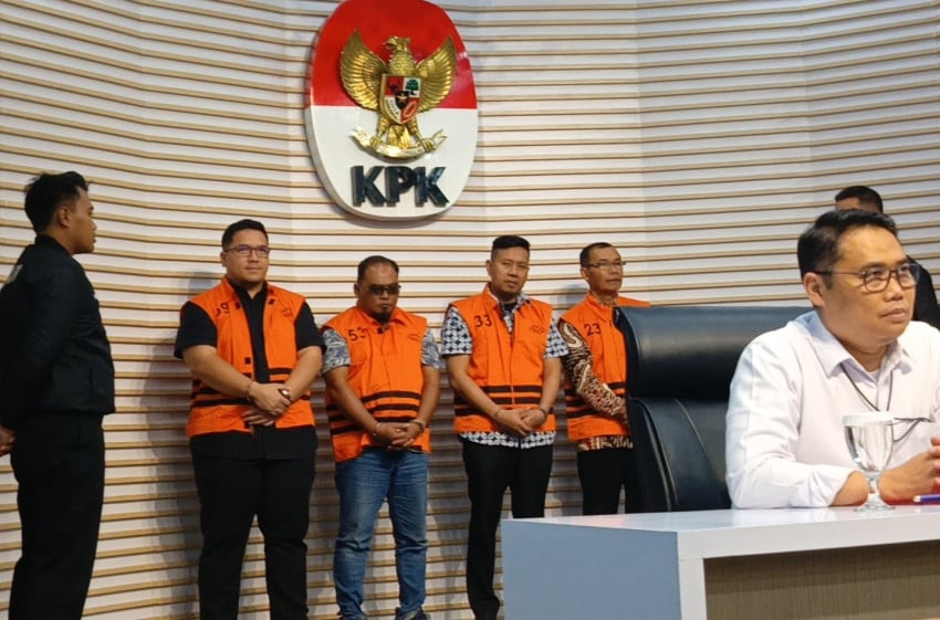 Deretan 21 Orang Tersangka Kasus Korupsi Dana Hibah Jawa Timur