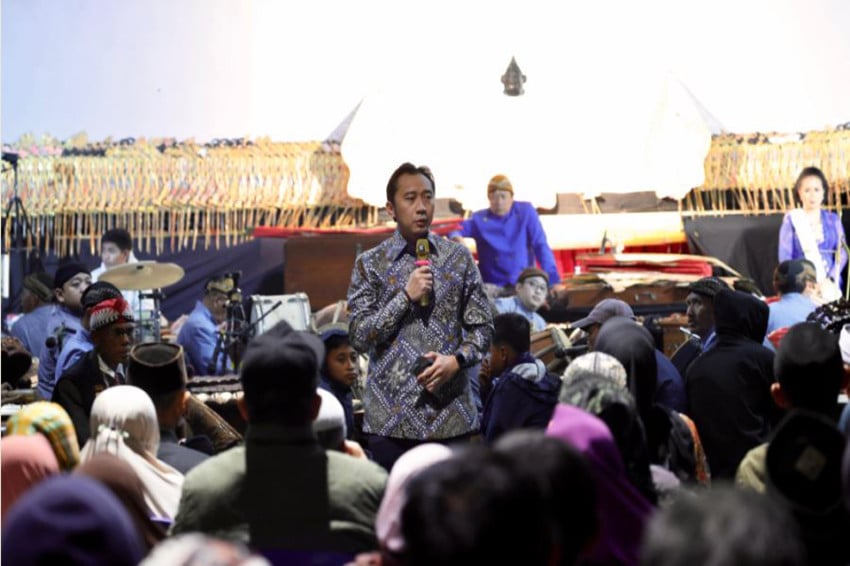 Hadiri Wayang Semalam Suntuk di Pacitan, Ibas: Merawat Budaya, Menguatkan Persatuan