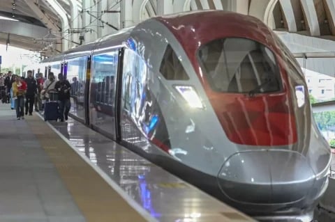 Selamatkan Utang Whoosh Rp116 Triliun, Indonesia Bisa Belajar dari Shinkansen Jepang