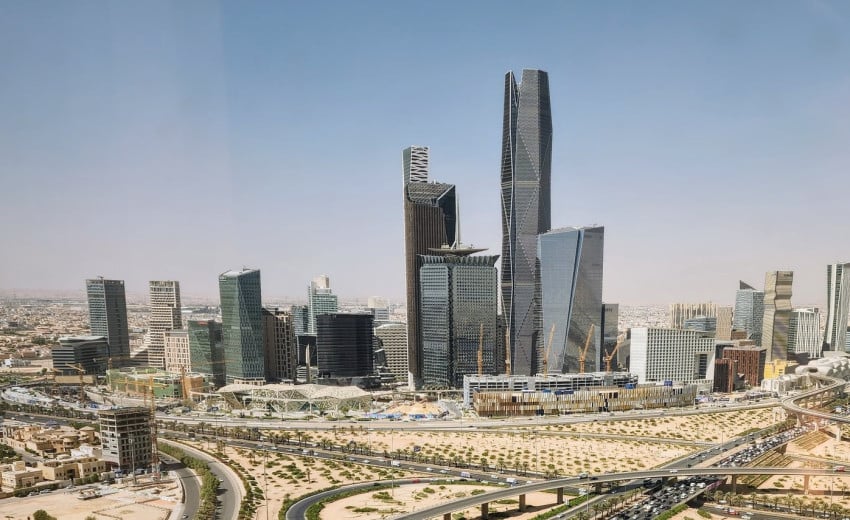 Mengapa Perang Iran Paksa Negara-negara Arab Tinjau Hubungan Pertahanan dengan AS?