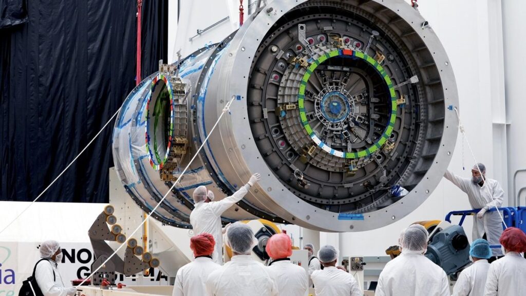 NASA Tinggalkan Proyek Besar Stasiun Luar Angkasa di Orbit Bulan Demi Peluang Ungguli China