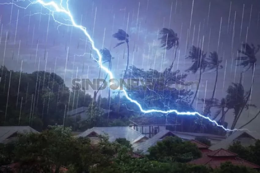 Waspada Hujan Lebat dan Gelombang Tinggi